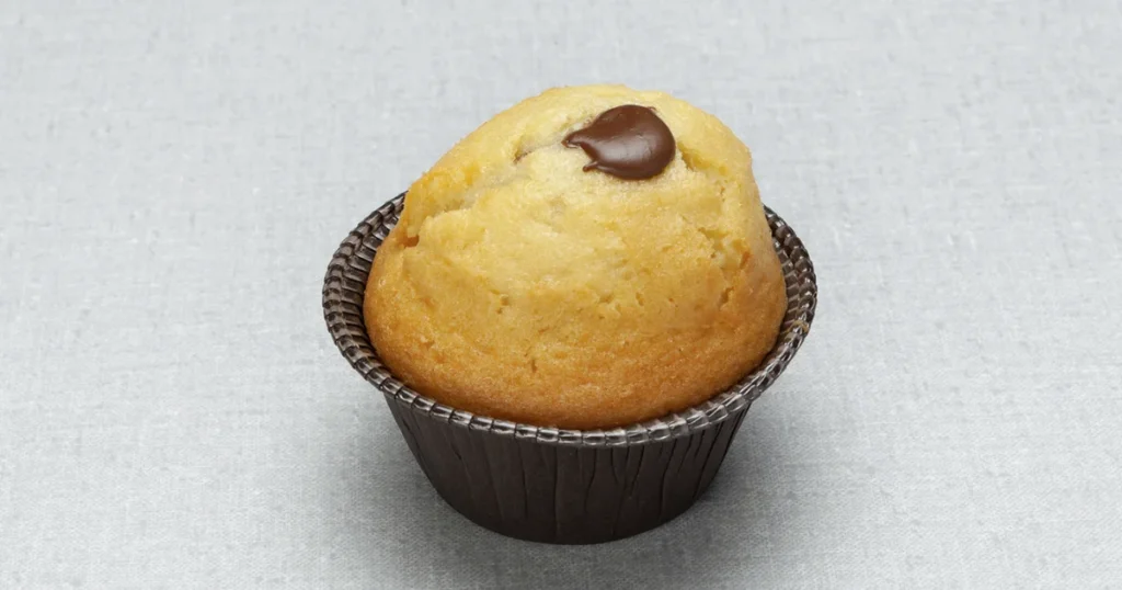 White Chocolate Muffin With Nutella Stuffing